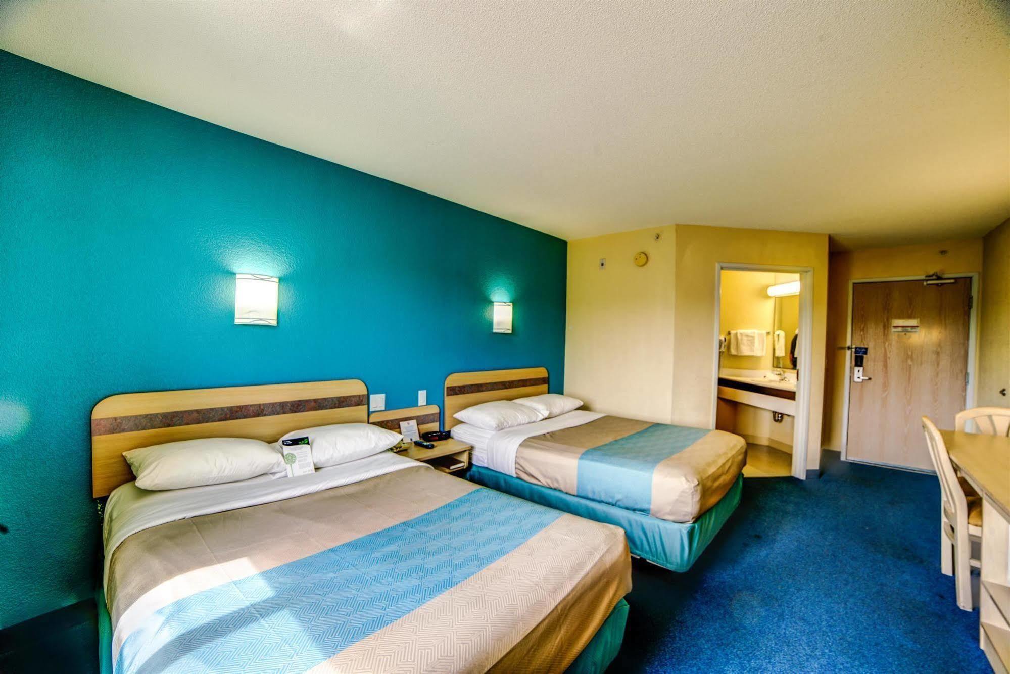 Motel 6-Huntsville, On Exteriér fotografie