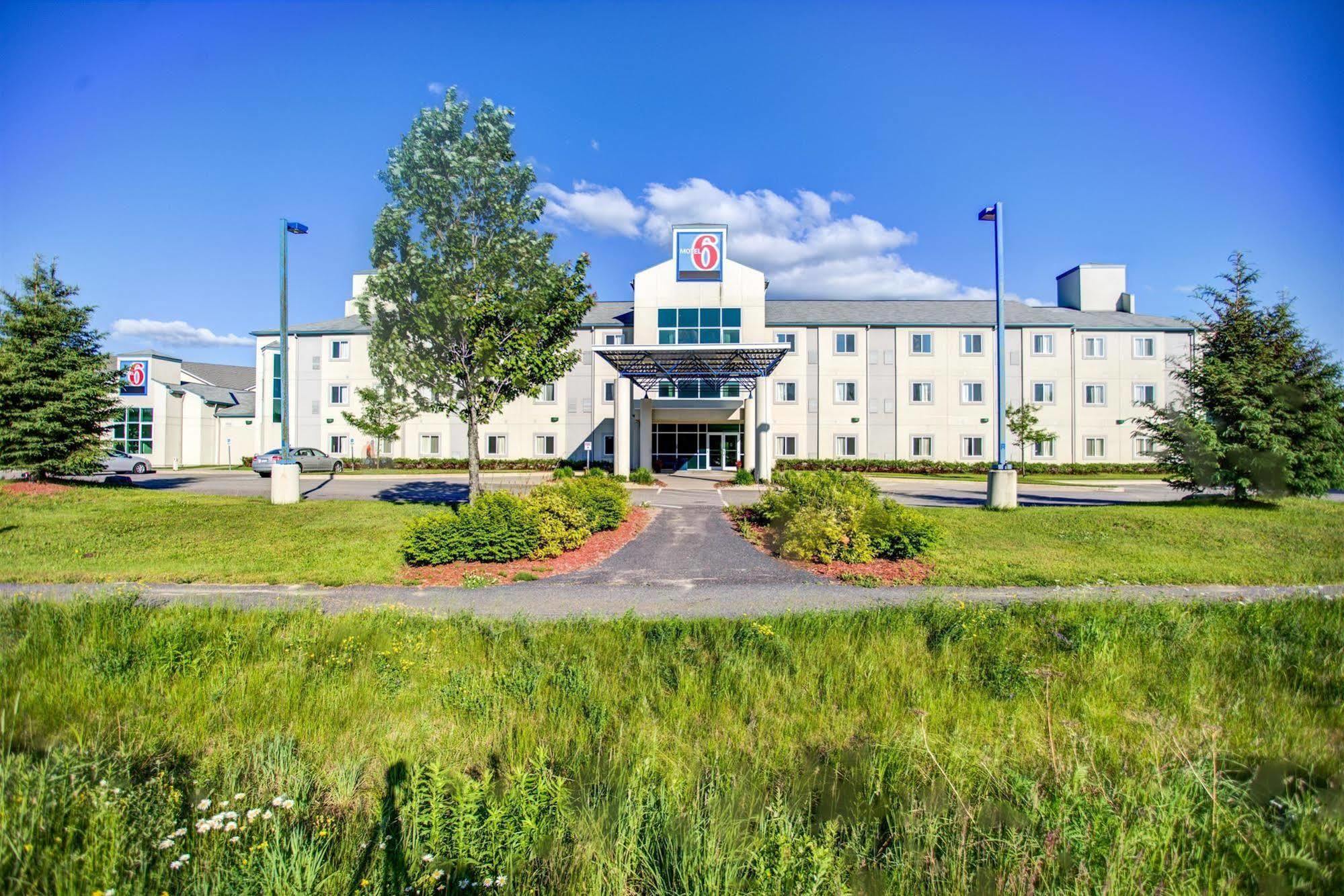 Motel 6-Huntsville, On Exteriér fotografie